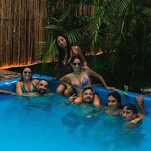 Maui Hostal